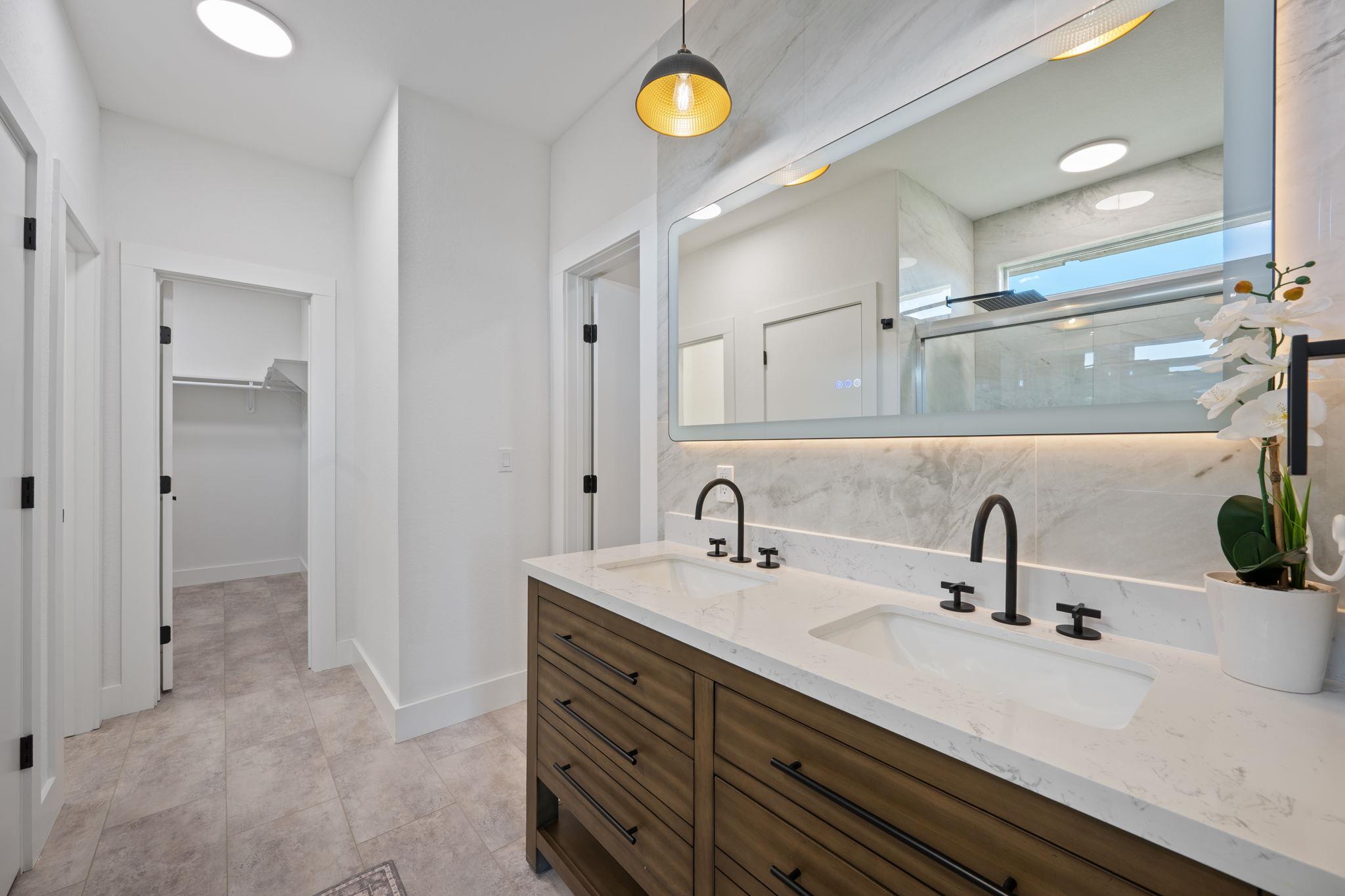 13721 McArthur Dr, Manor, TX 78653