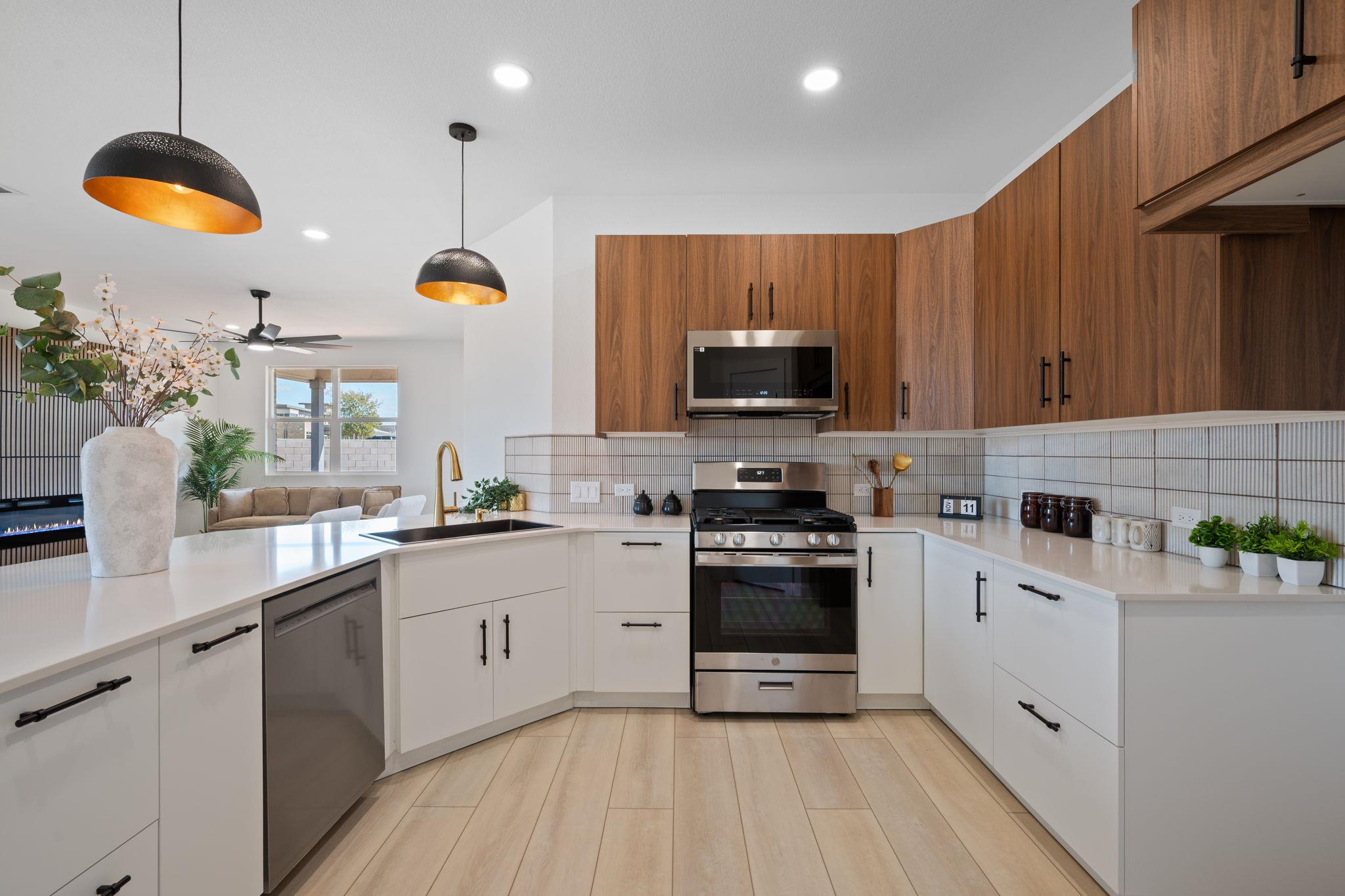 13721 McArthur Dr, Manor, TX 78653