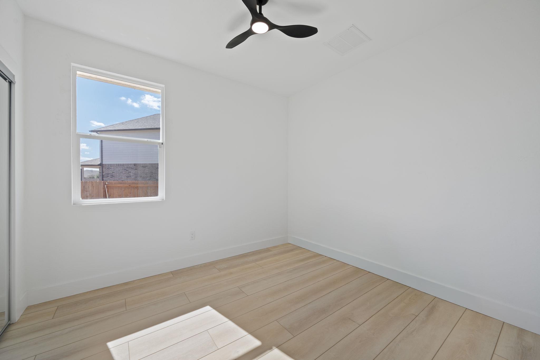 13721 McArthur Dr, Manor, TX 78653