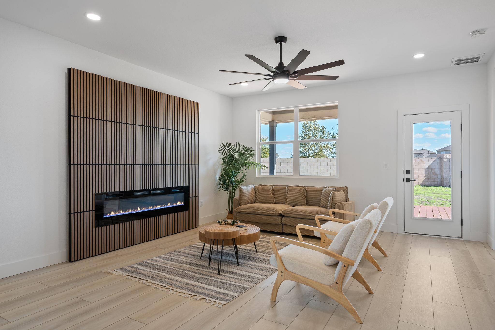 13721 McArthur Dr, Manor, TX 78653