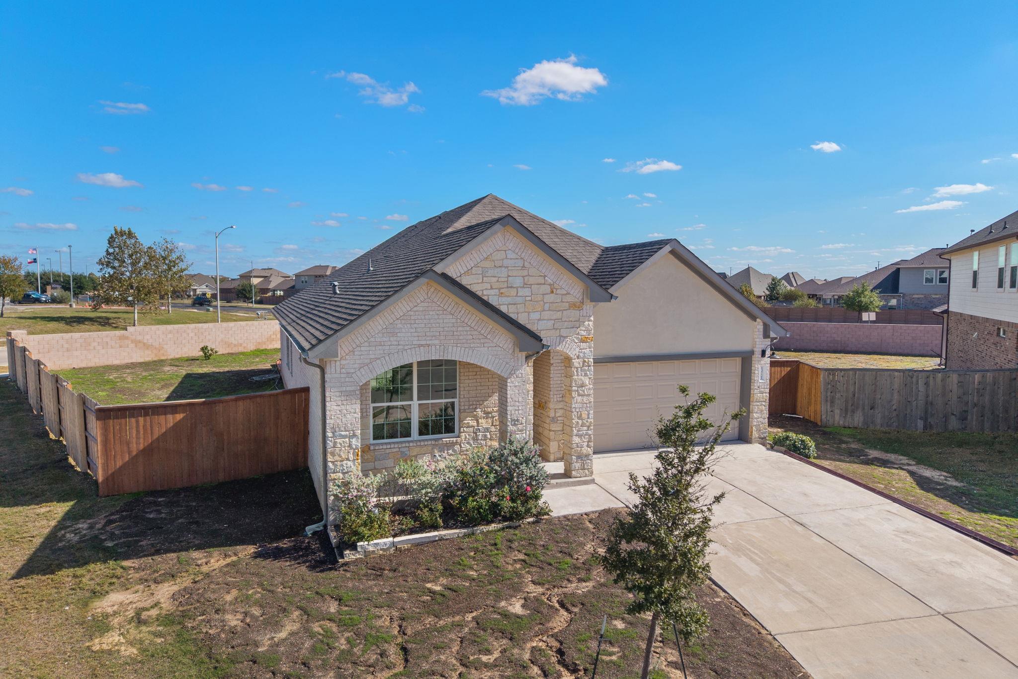 13721 McArthur Dr, Manor, TX 78653
