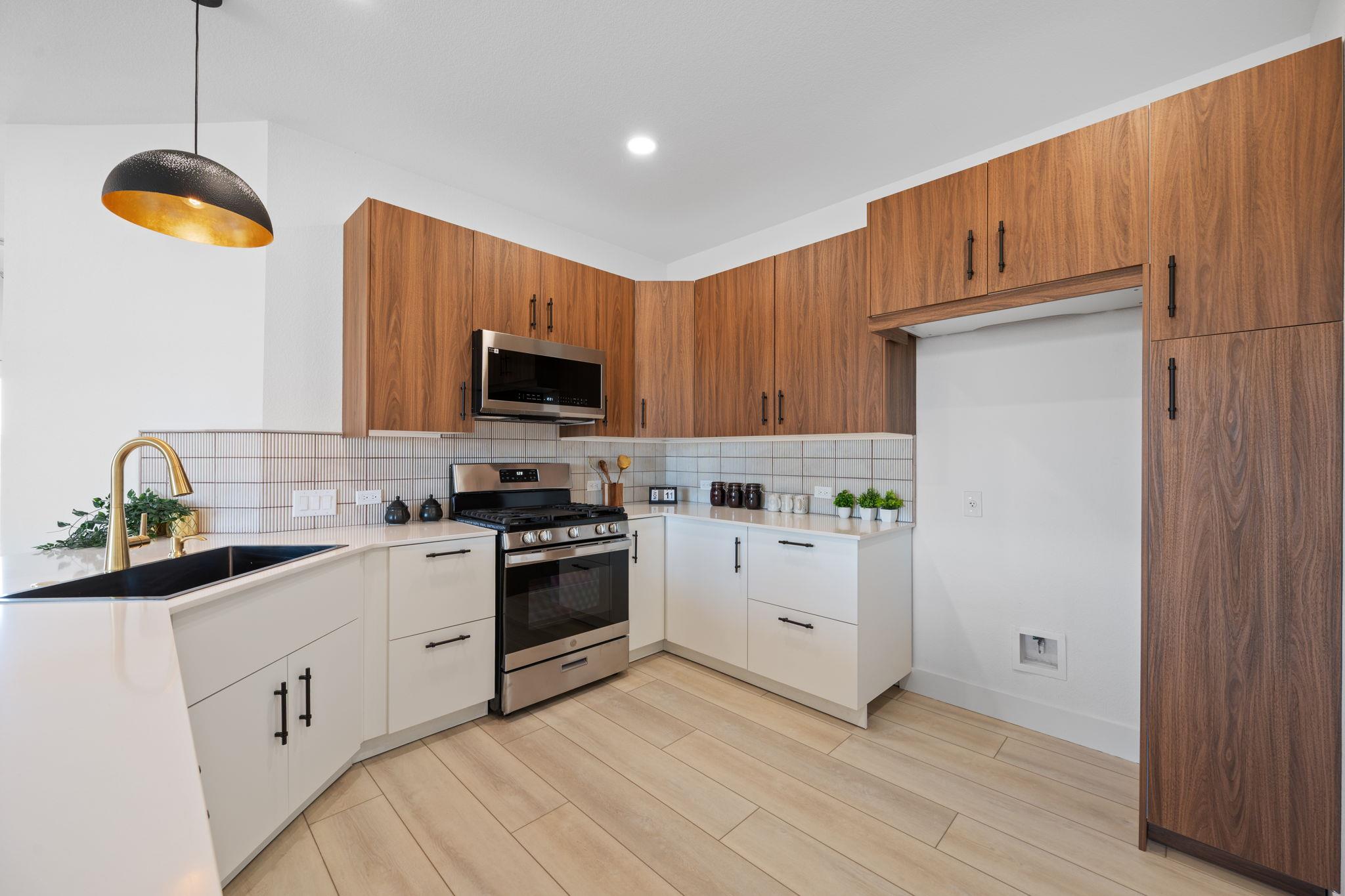 13721 McArthur Dr, Manor, TX 78653