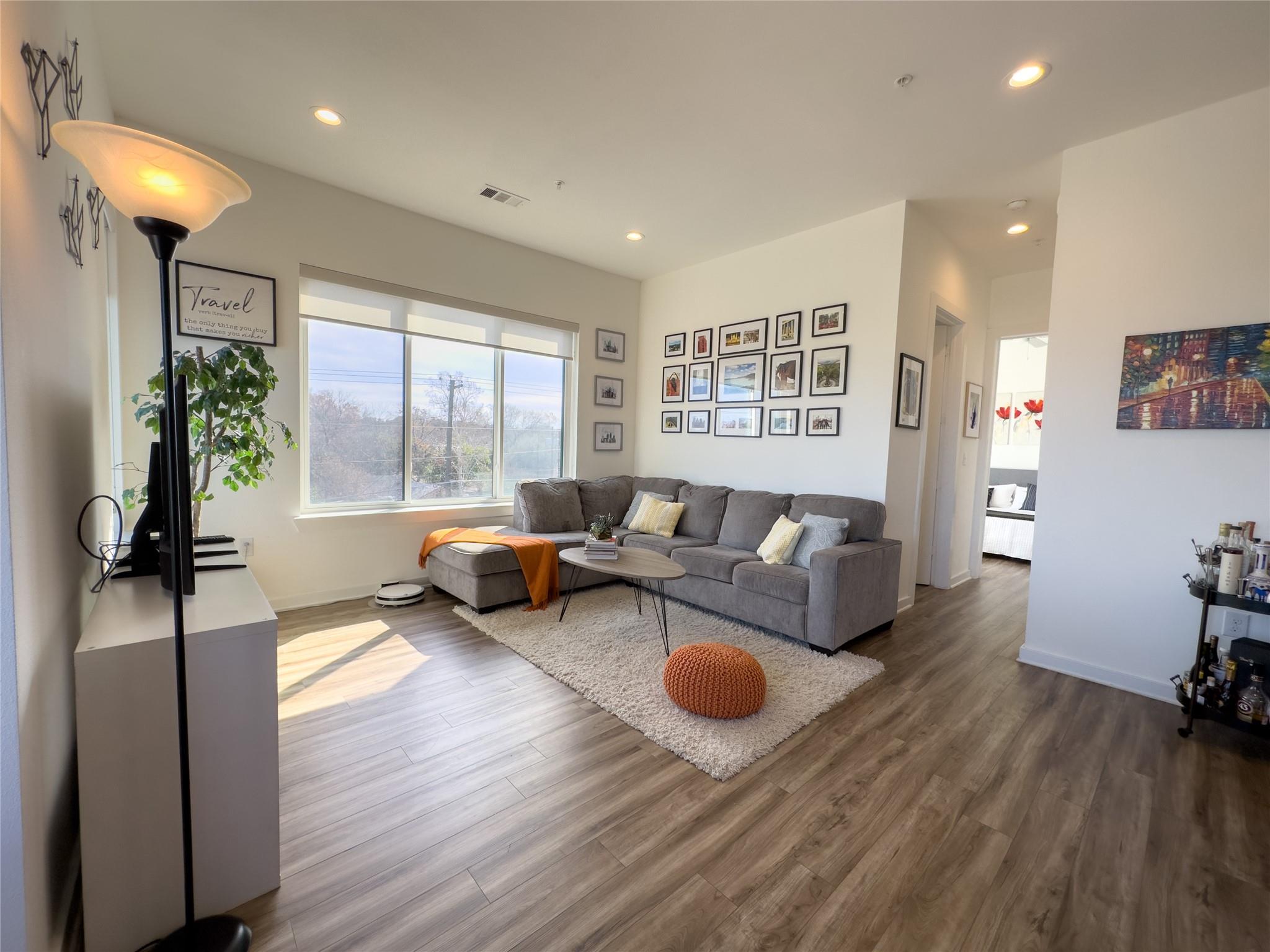 2804 S 1 St # 1301, Austin, TX 78704