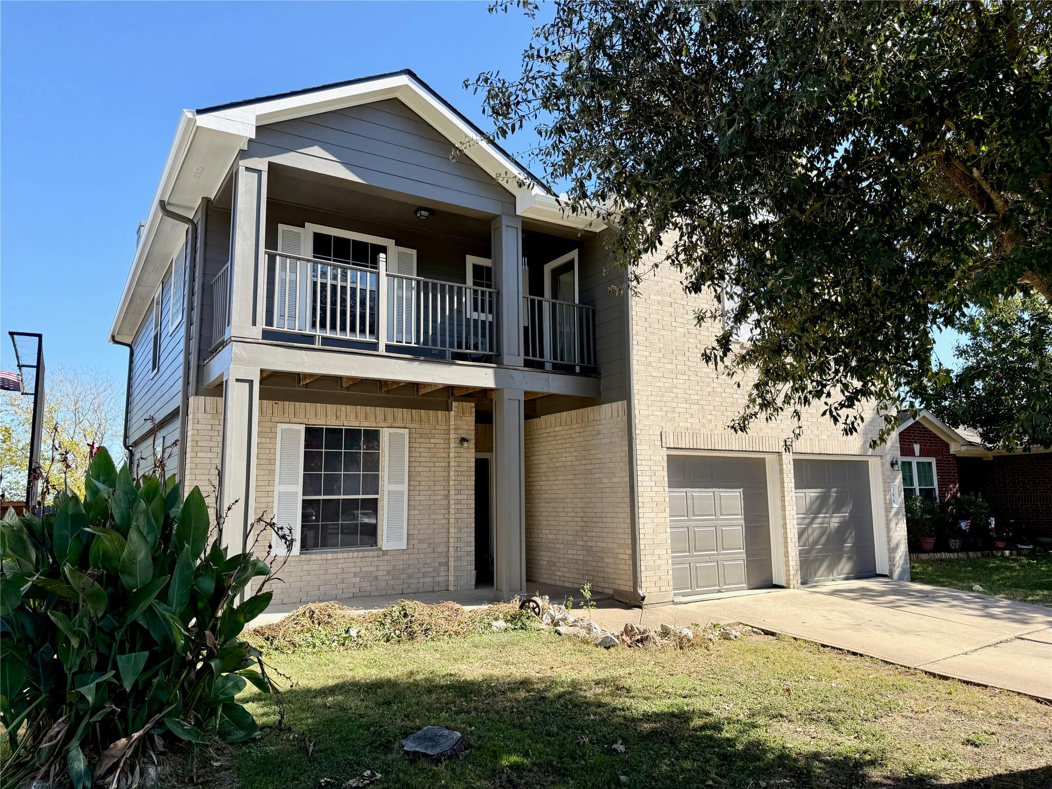 396 Feathergrass Dr, Buda, TX 78610