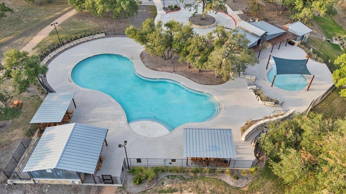 404 Climbing Rock Loop, Dripping Springs, TX 78620