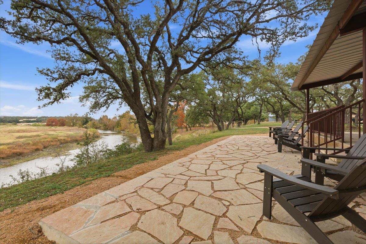 404 Climbing Rock Loop, Dripping Springs, TX 78620