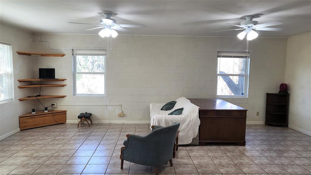 25208 Old Ferry Rd, Spicewood, TX 78669