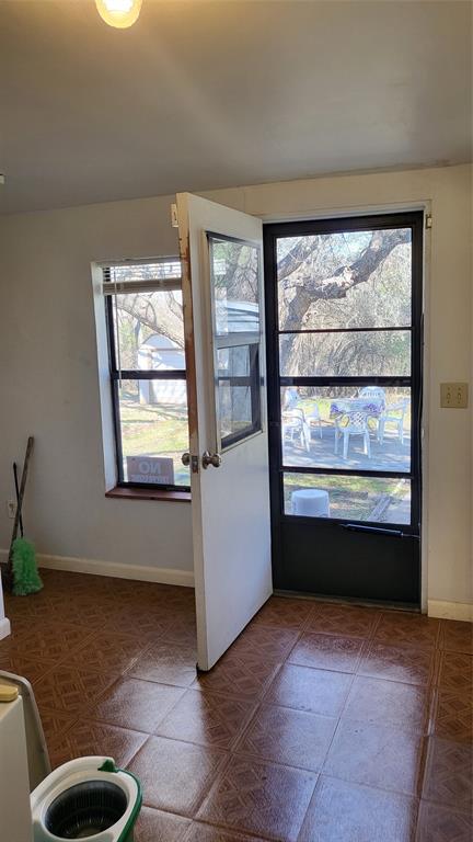 25208 Old Ferry Rd, Spicewood, TX 78669