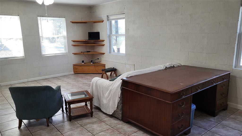 25208 Old Ferry Rd, Spicewood, TX 78669