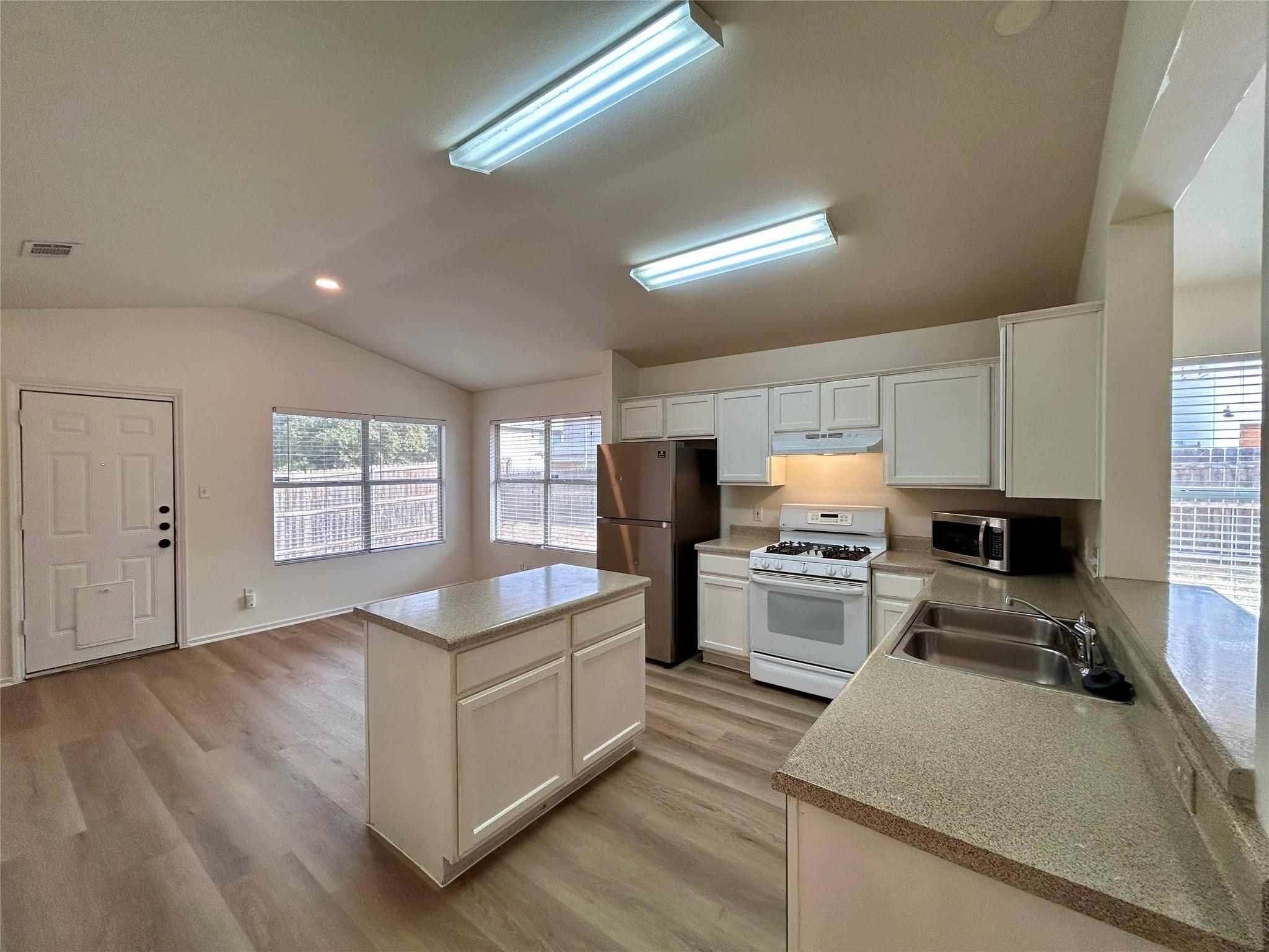 1016 Catalpa St, Austin, TX 78702