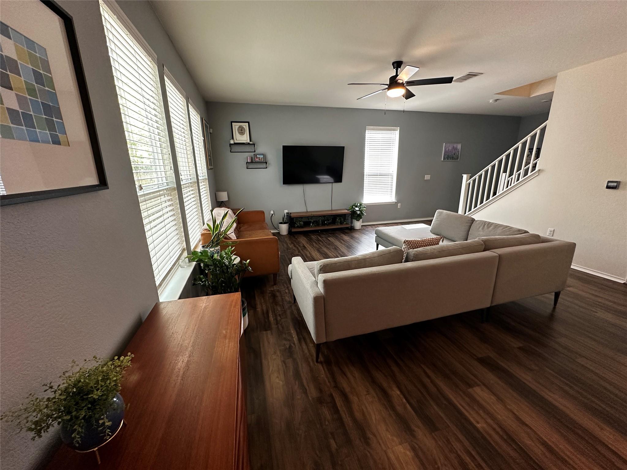 7611 Uray Dr, Austin, TX 78724