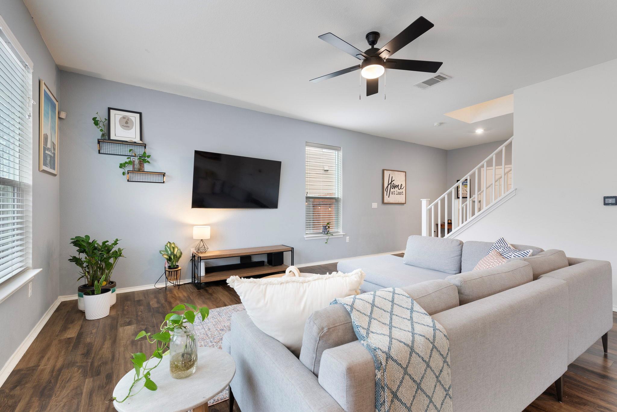 7611 Uray Dr, Austin, TX 78724