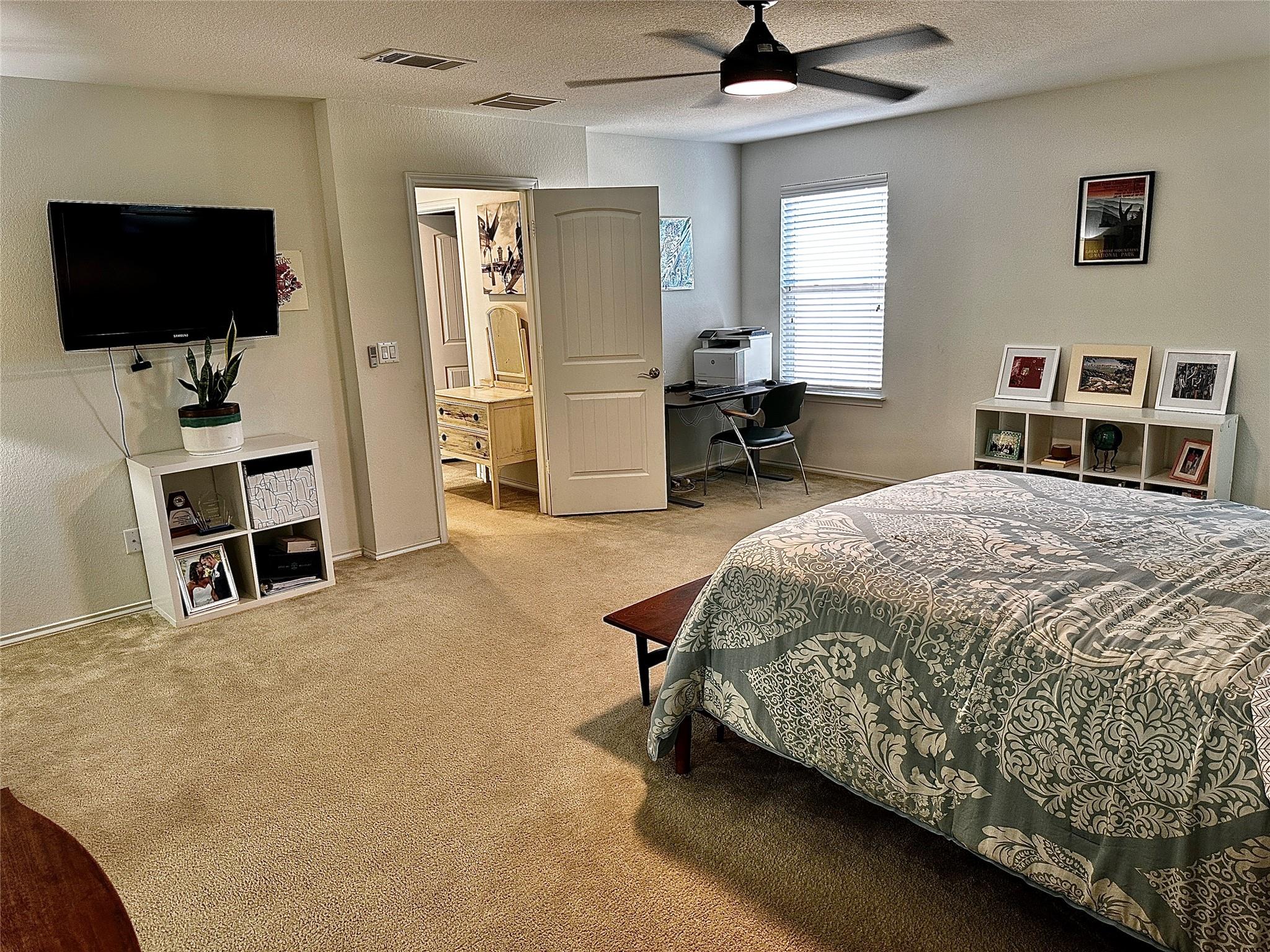 7611 Uray Dr, Austin, TX 78724