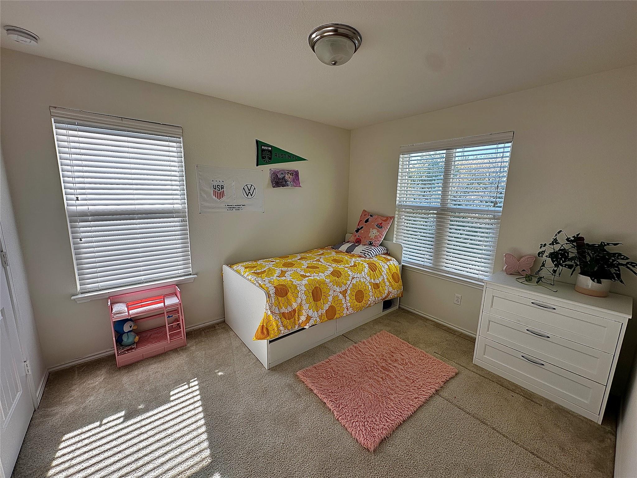 7611 Uray Dr, Austin, TX 78724