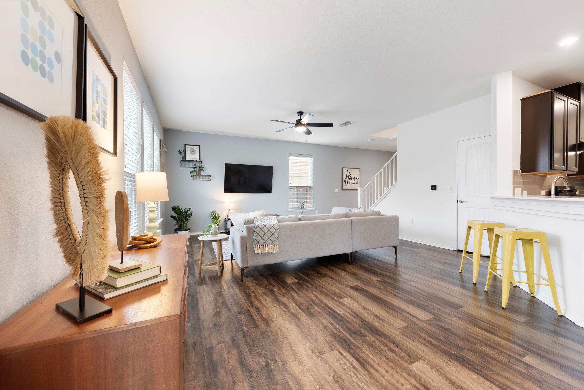 7611 Uray Dr, Austin, TX 78724