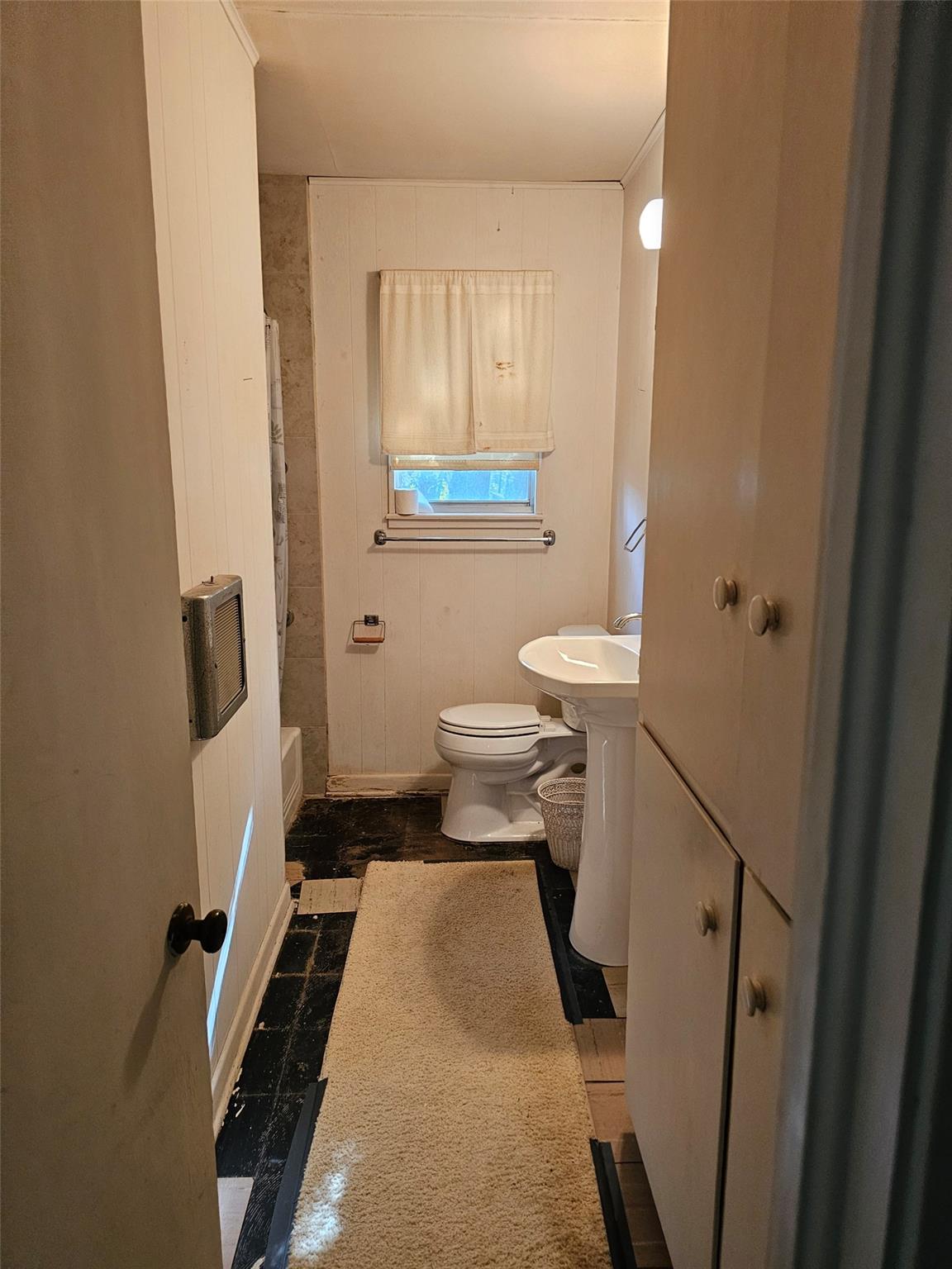 110 Maricopa Dr, Canyon Lake, TX 78133