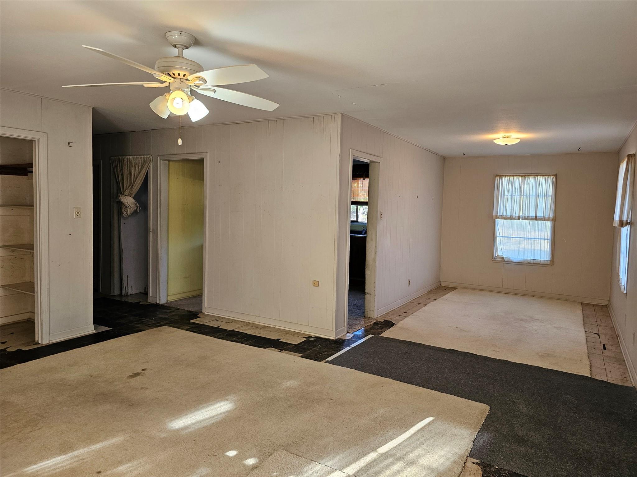 110 Maricopa Dr, Canyon Lake, TX 78133