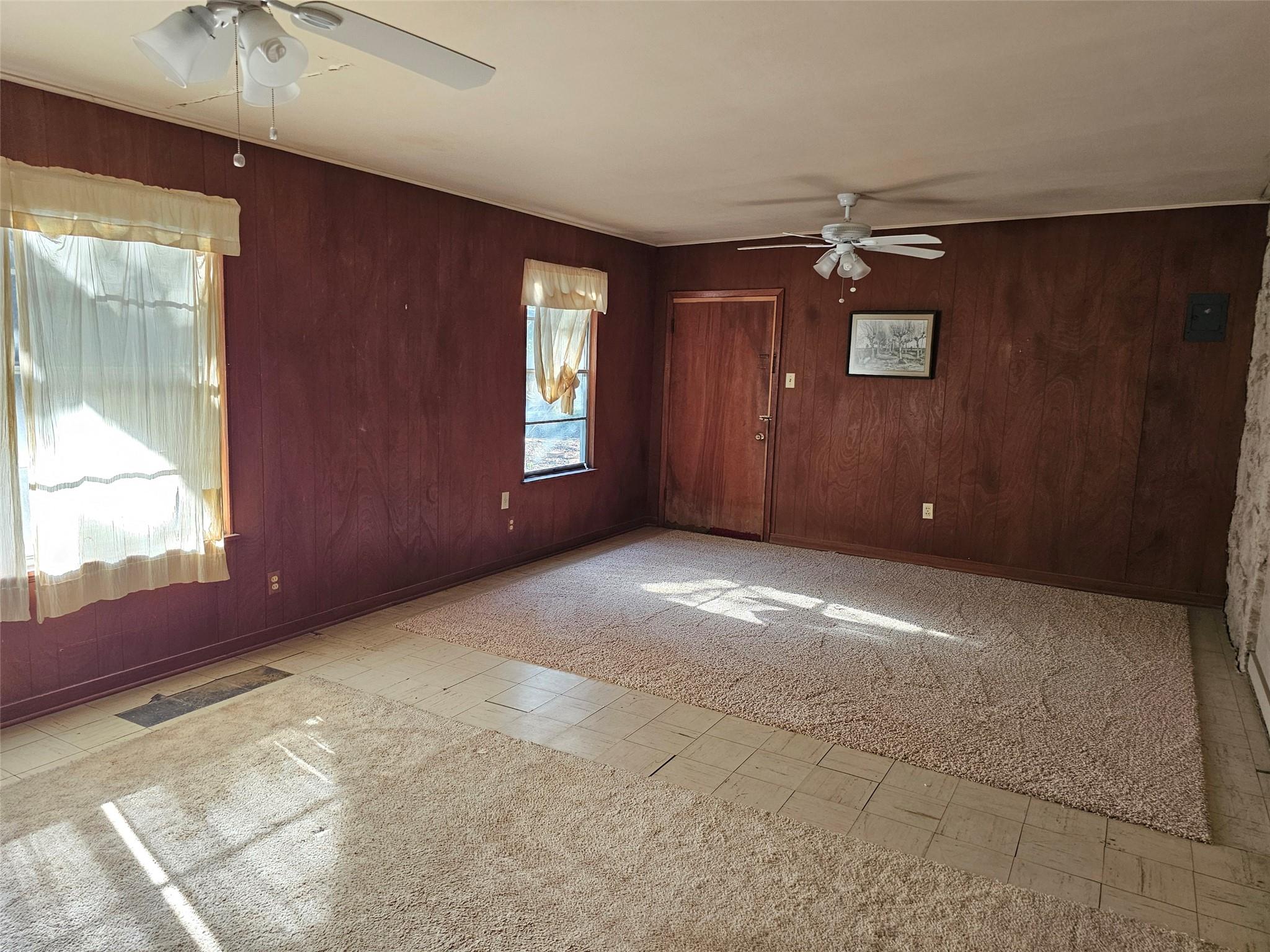 110 Maricopa Dr, Canyon Lake, TX 78133