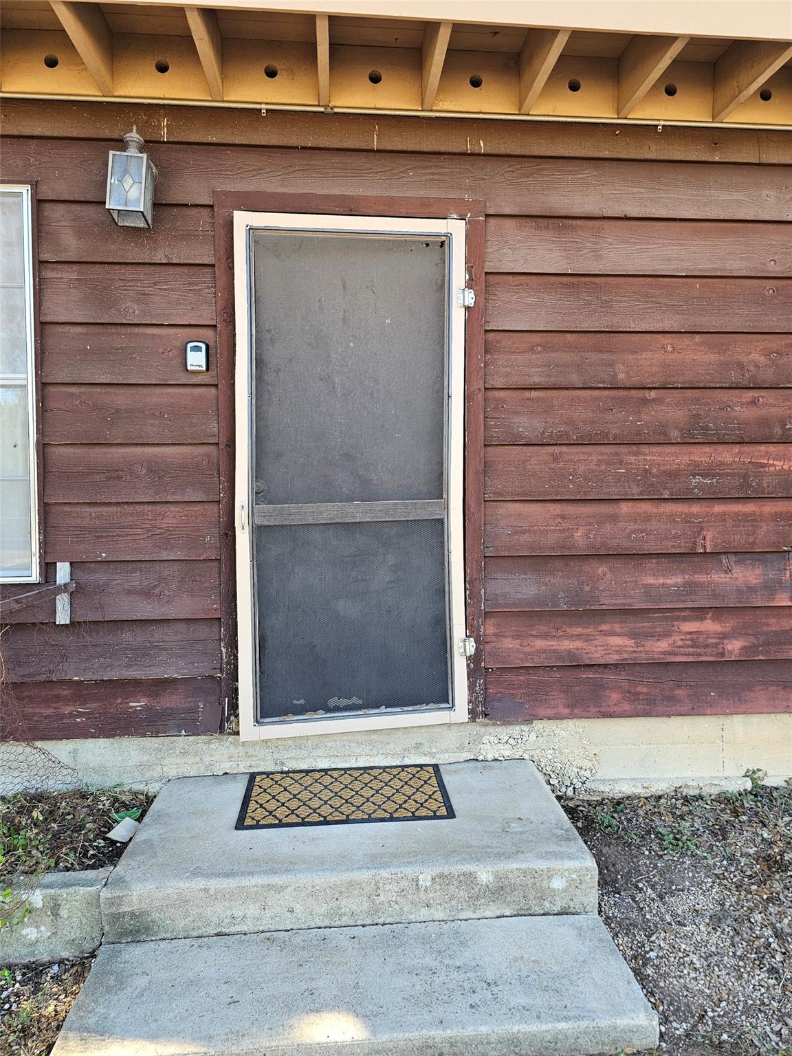 110 Maricopa Dr, Canyon Lake, TX 78133