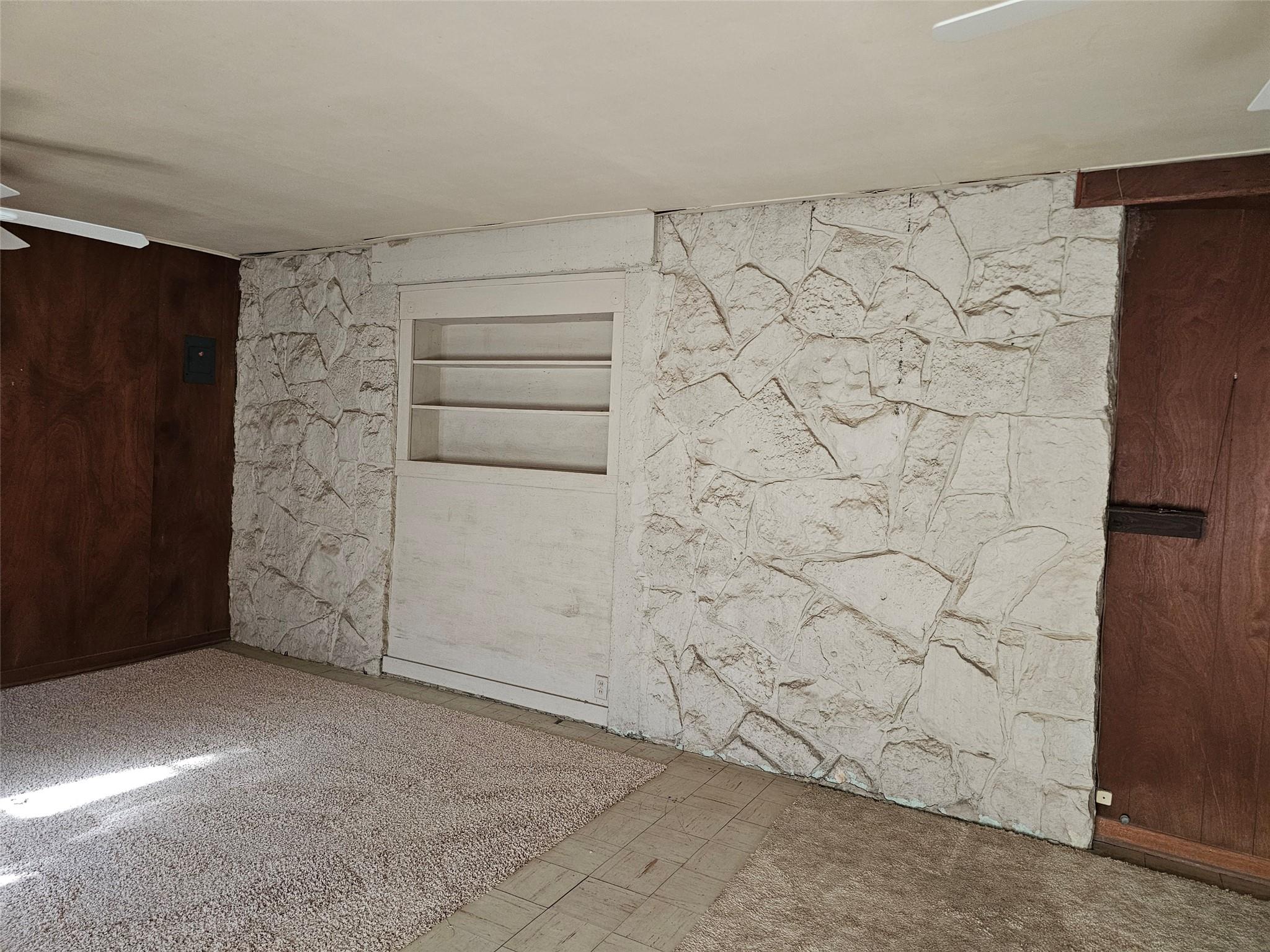 110 Maricopa Dr, Canyon Lake, TX 78133