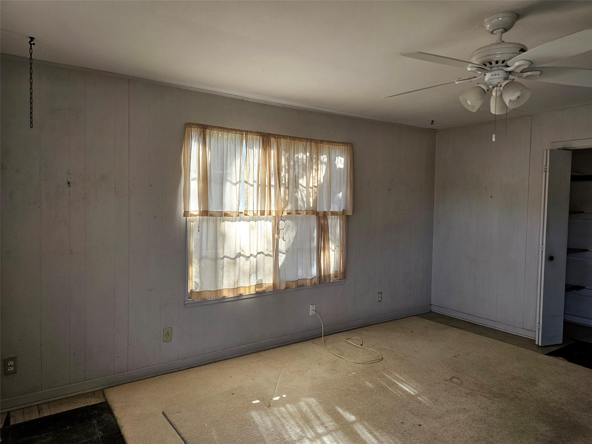 110 Maricopa Dr, Canyon Lake, TX 78133