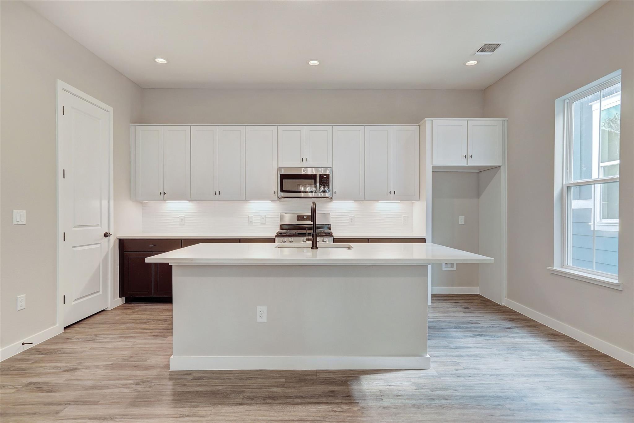 3809 Valley View Rd # 13, Austin, TX 78704