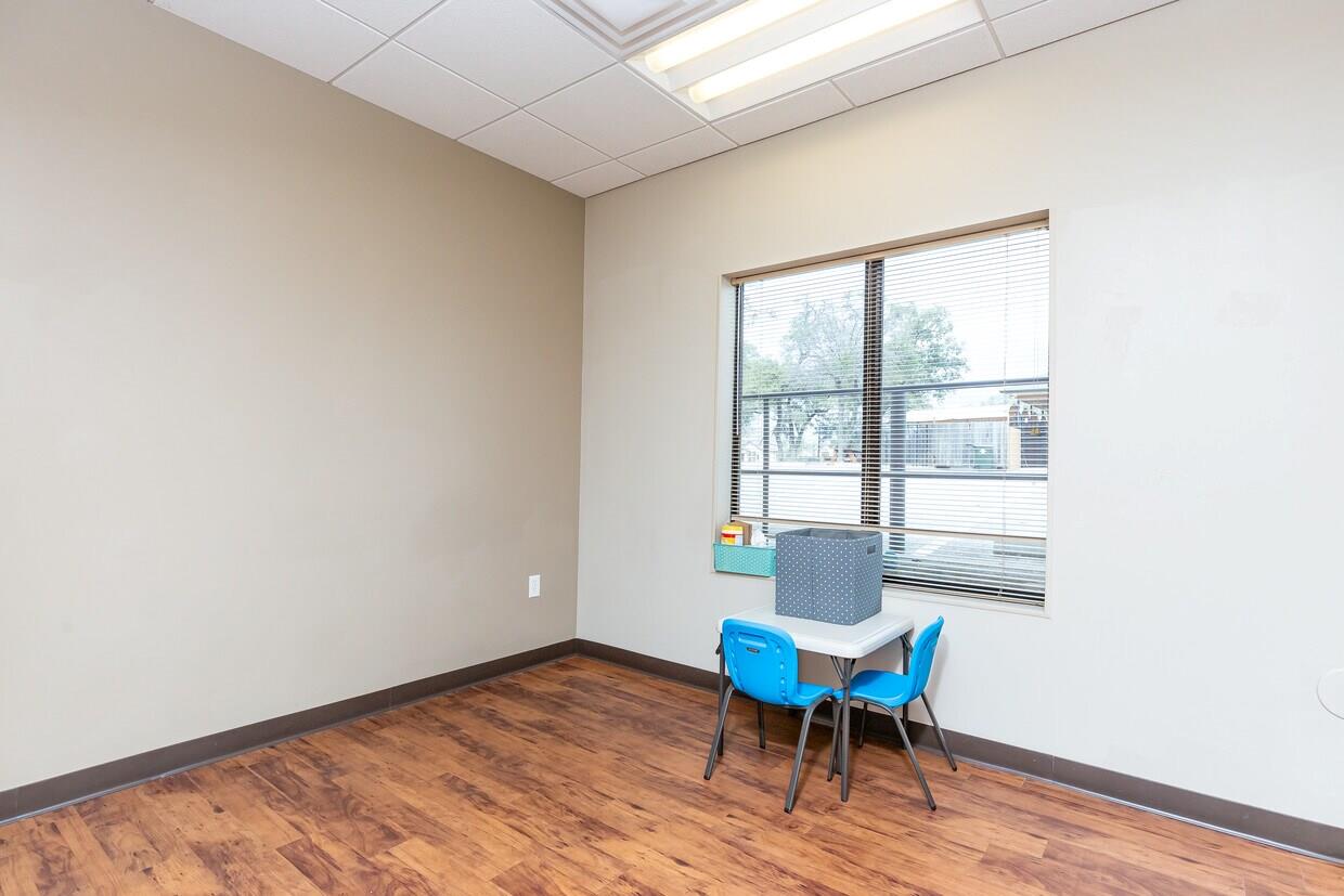 11901 W Parmer Ln # 300, Cedar Park, TX 78613