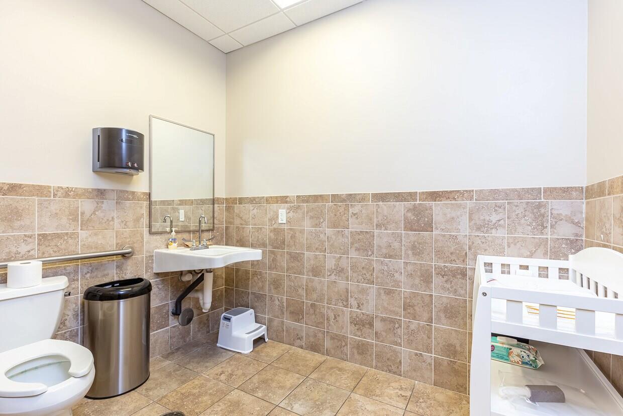 11901 W Parmer Ln # 300, Cedar Park, TX 78613