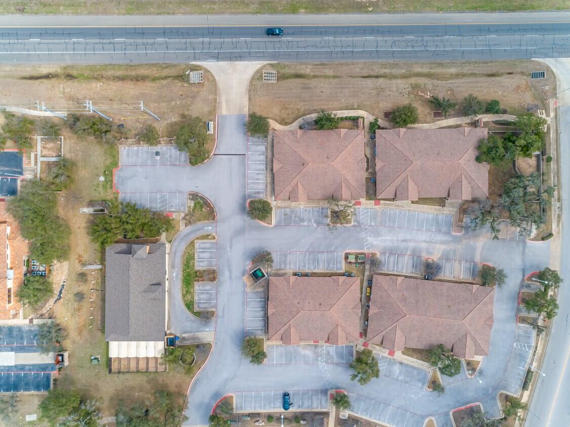 11901 W Parmer Ln # 300, Cedar Park, TX 78613