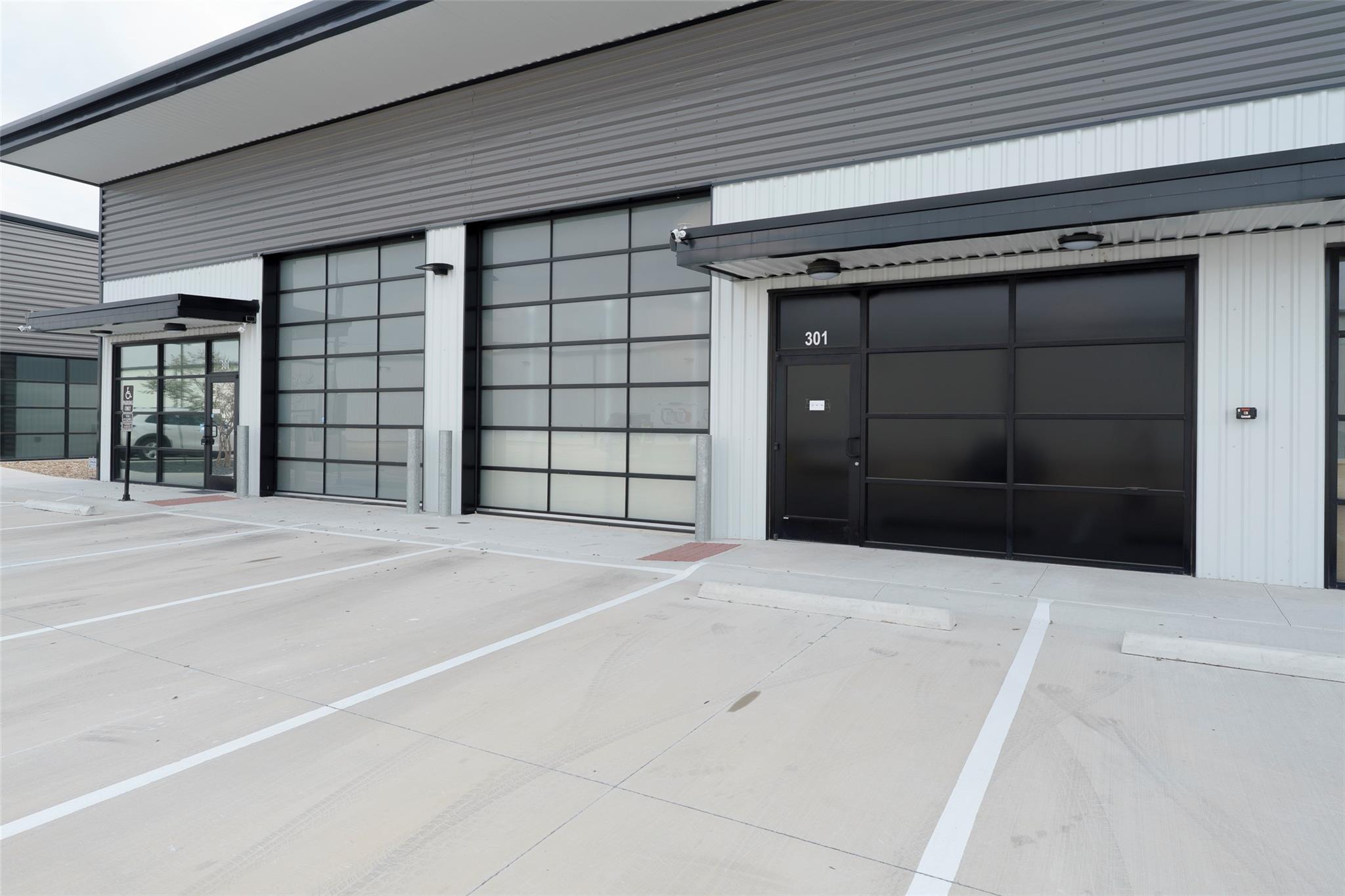 19832 Panther Dr # 301, Pflugerville, TX 78660