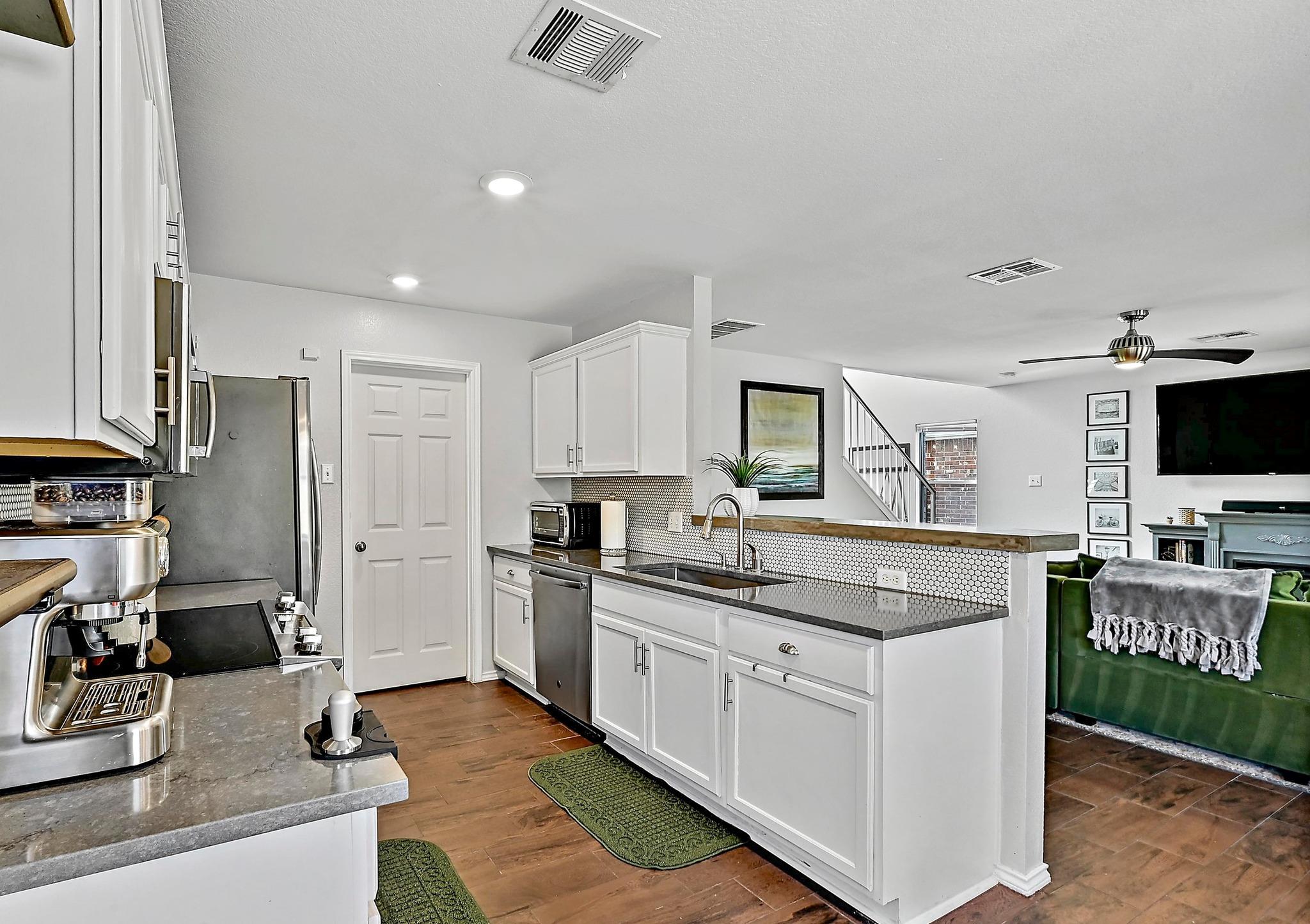 12816 White House St, Manor, TX 78653