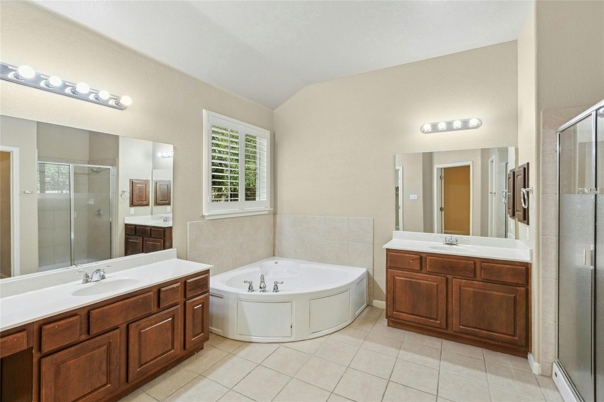 7420 Jaborandi Dr, Austin, TX 78739