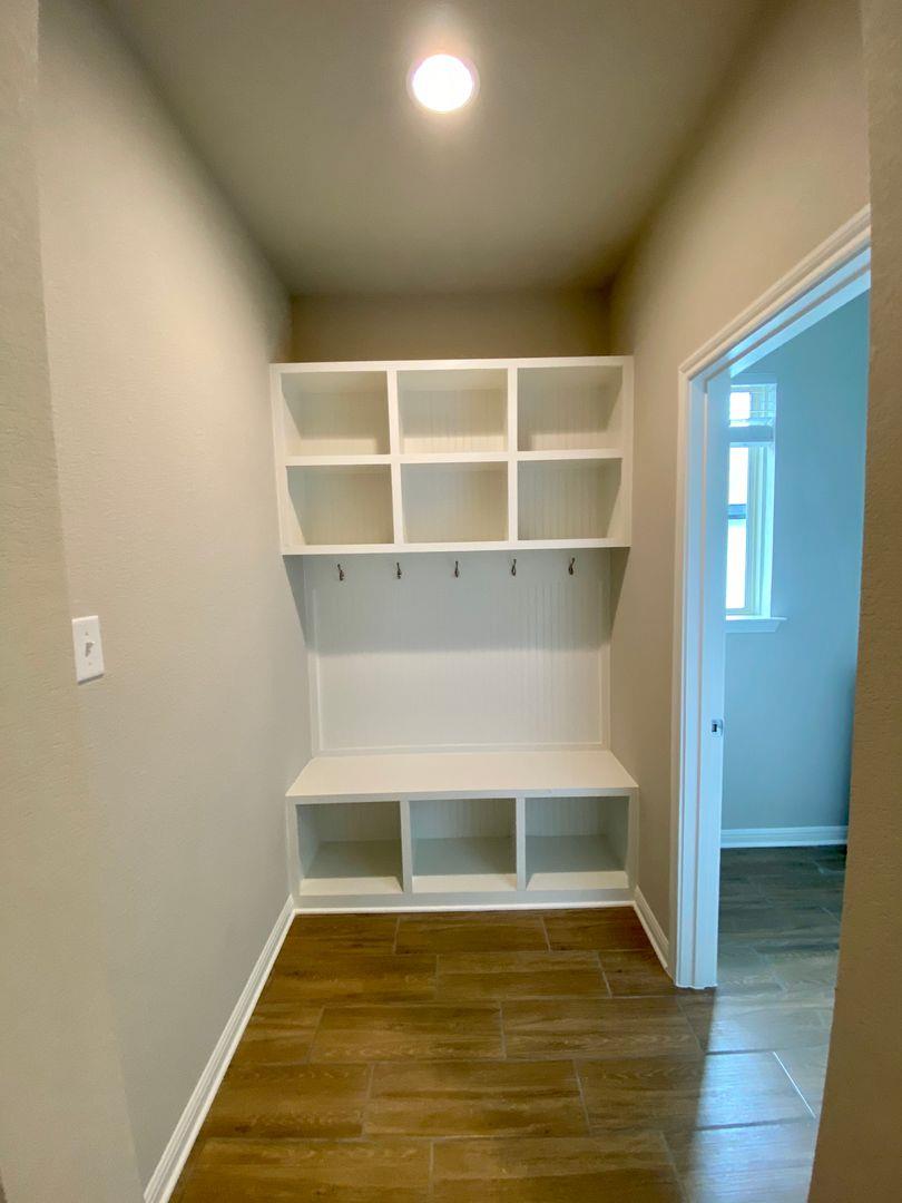 103 Wild Wind Cv, Jarrell, TX 76537