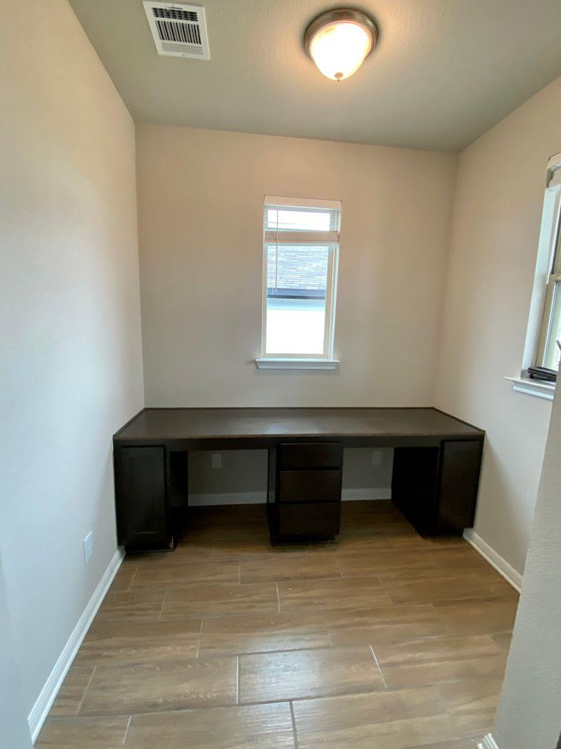 103 Wild Wind Cv, Jarrell, TX 76537