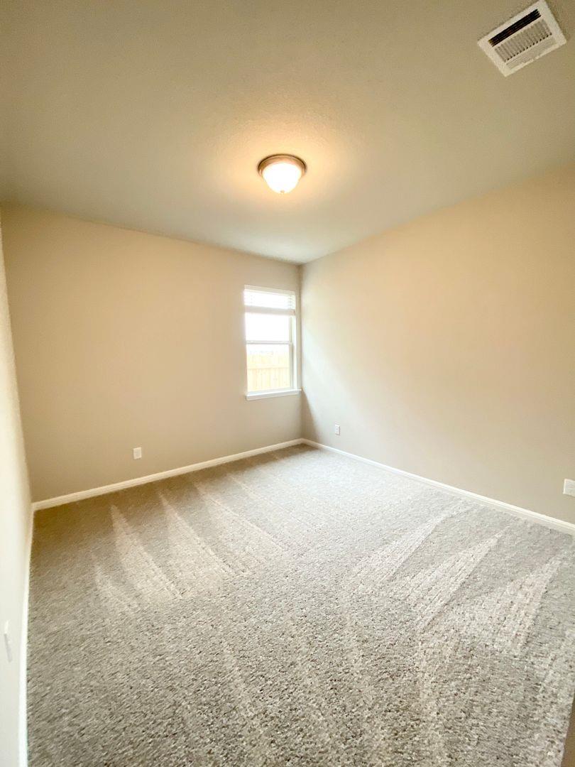 103 Wild Wind Cv, Jarrell, TX 76537