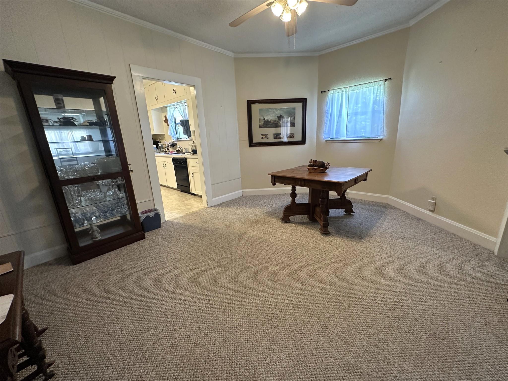 258 South Washington St, La Grange, TX 78945