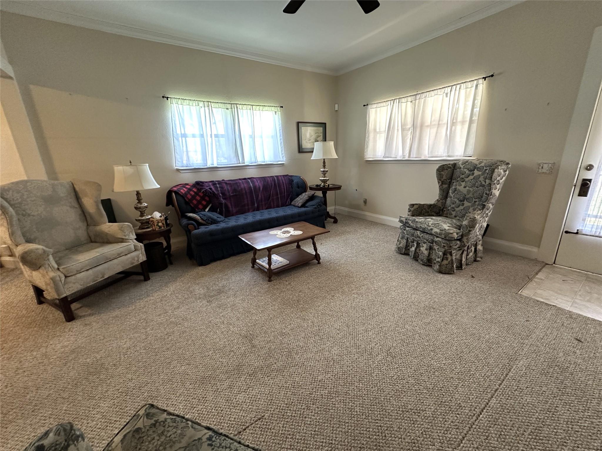 258 South Washington St, La Grange, TX 78945