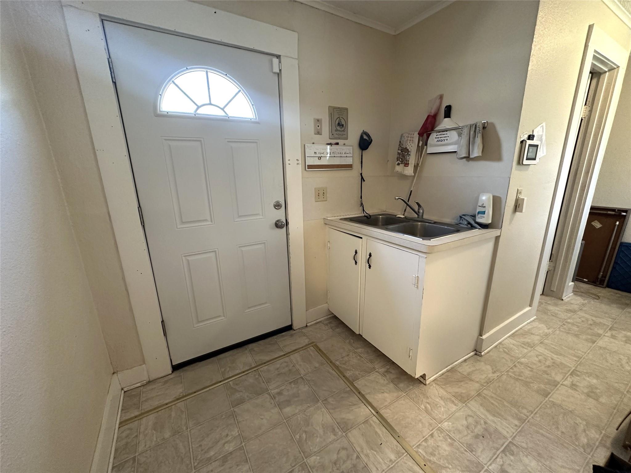 258 South Washington St, La Grange, TX 78945