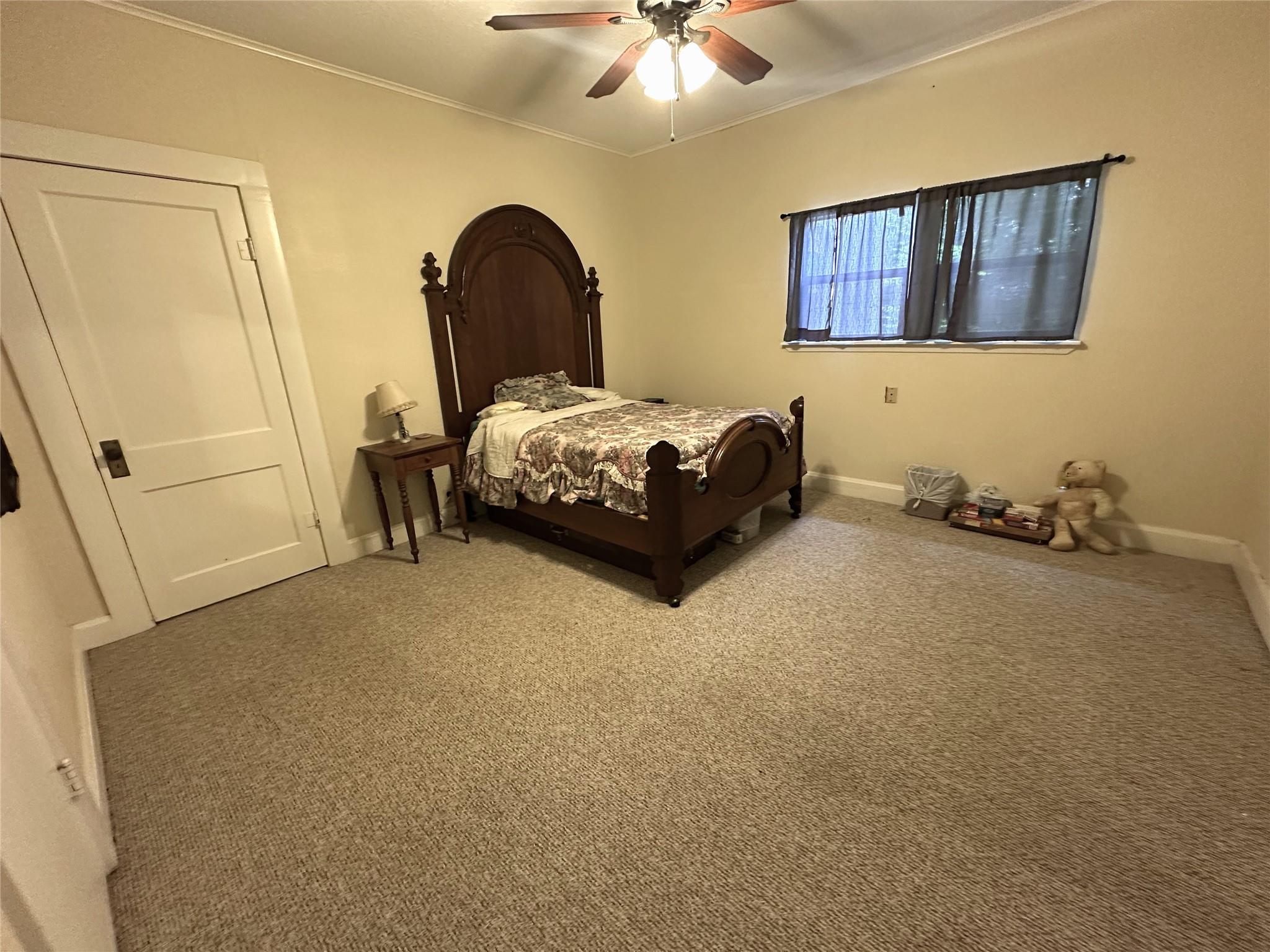 258 South Washington St, La Grange, TX 78945