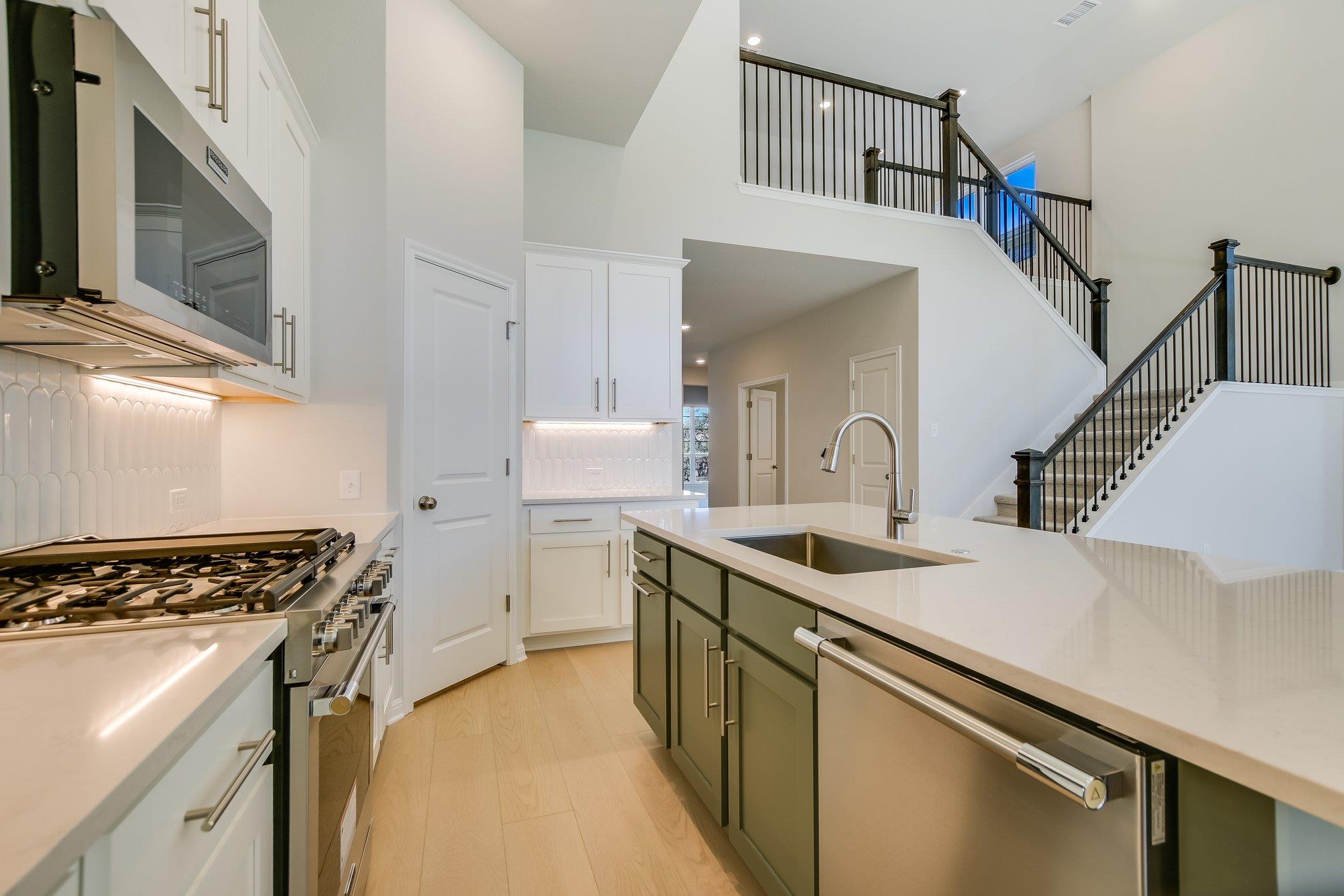 237 Smithsonian Ln, Kyle, TX 78640