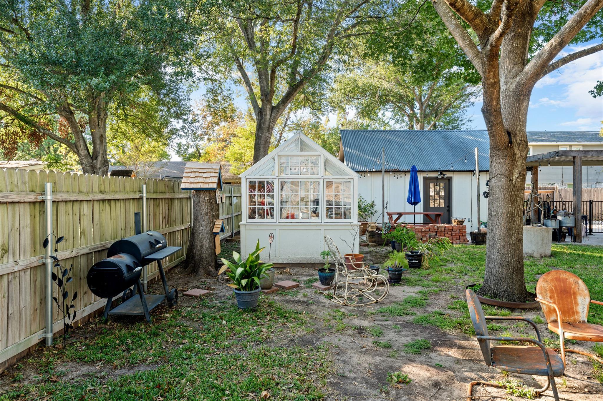 1005 E 14th St, Cameron, TX 76520