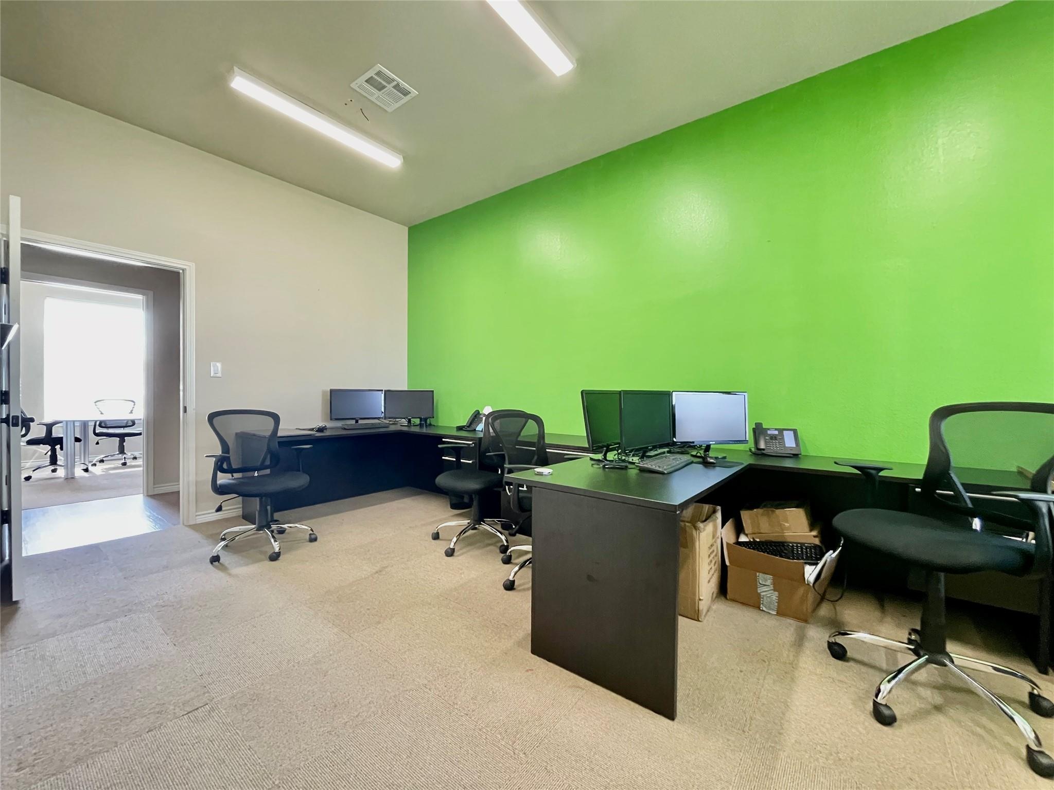 1913 Dutton Dr # 305, San Marcos, TX 78666