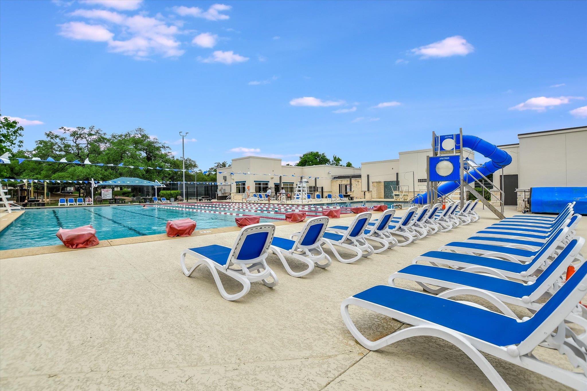 6808 Luckenbach Ln, Austin, TX 78729