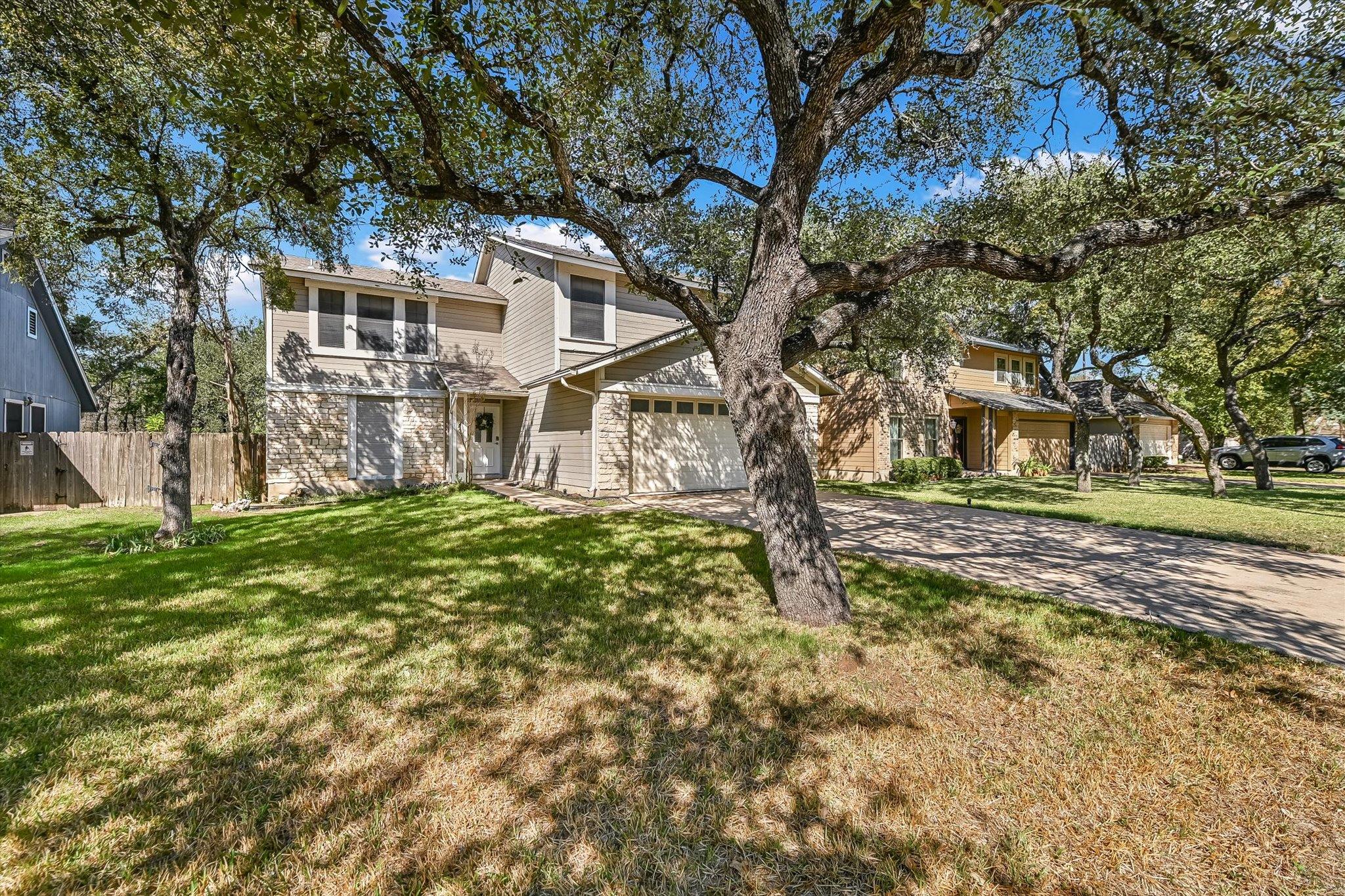 6808 Luckenbach Ln, Austin, TX 78729