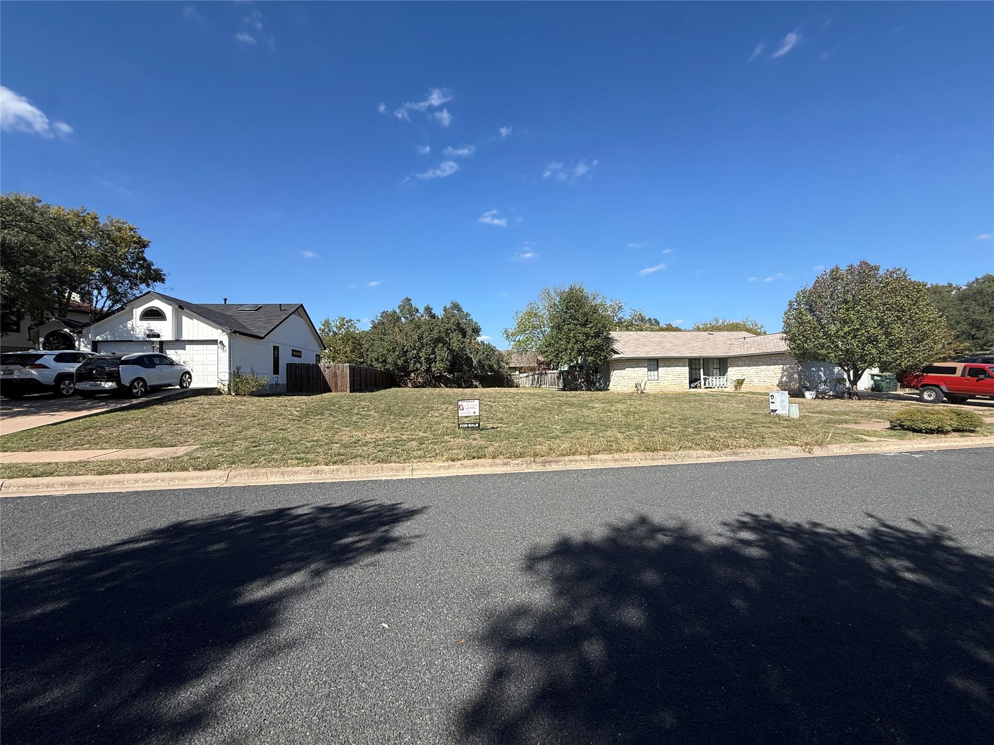 2804 S Walker Dr, Leander, TX 78641