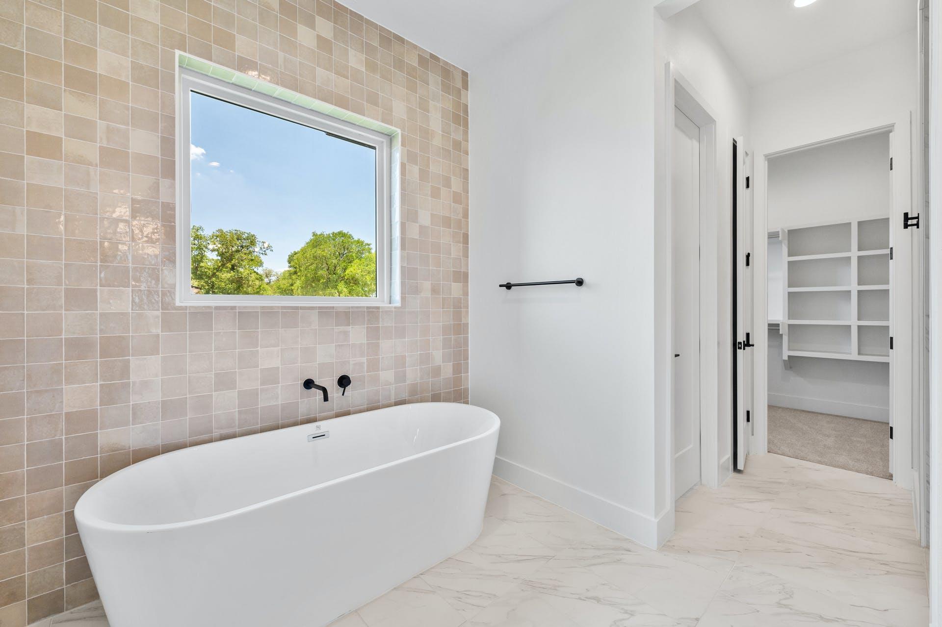 125 Stockman Dr, Dripping Springs, TX 78620