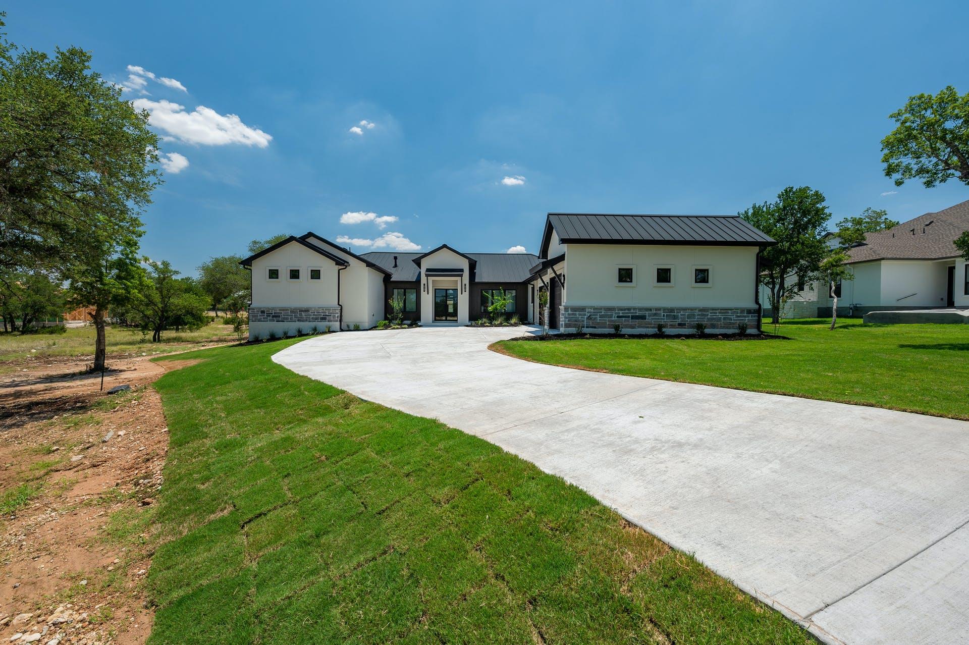 125 Stockman Dr, Dripping Springs, TX 78620