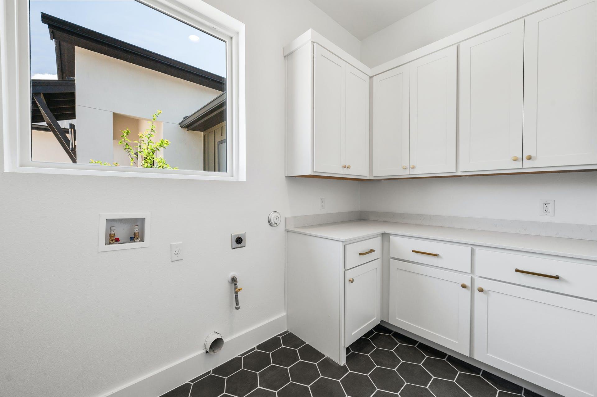 125 Stockman Dr, Dripping Springs, TX 78620