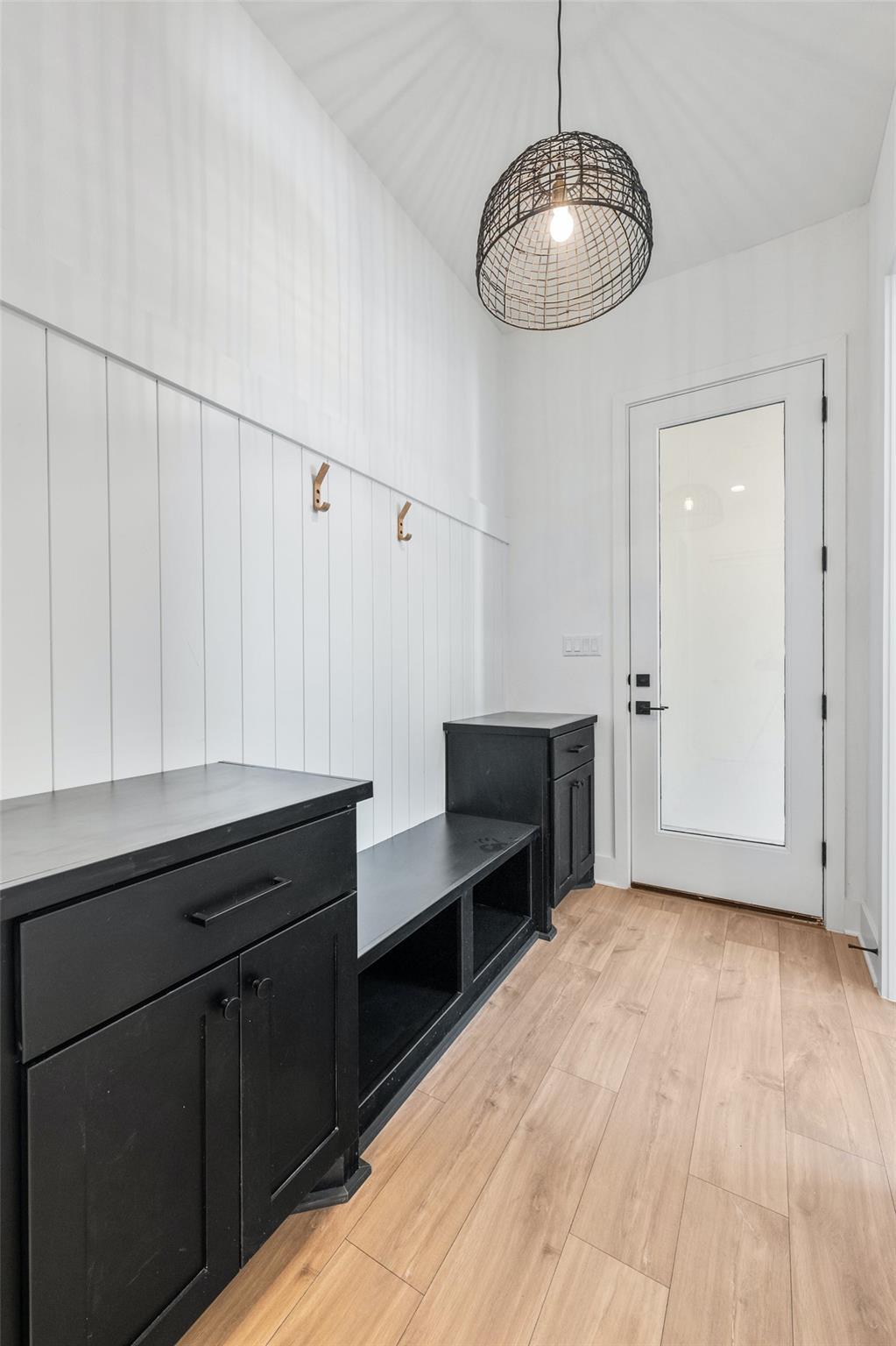 125 Stockman Dr, Dripping Springs, TX 78620