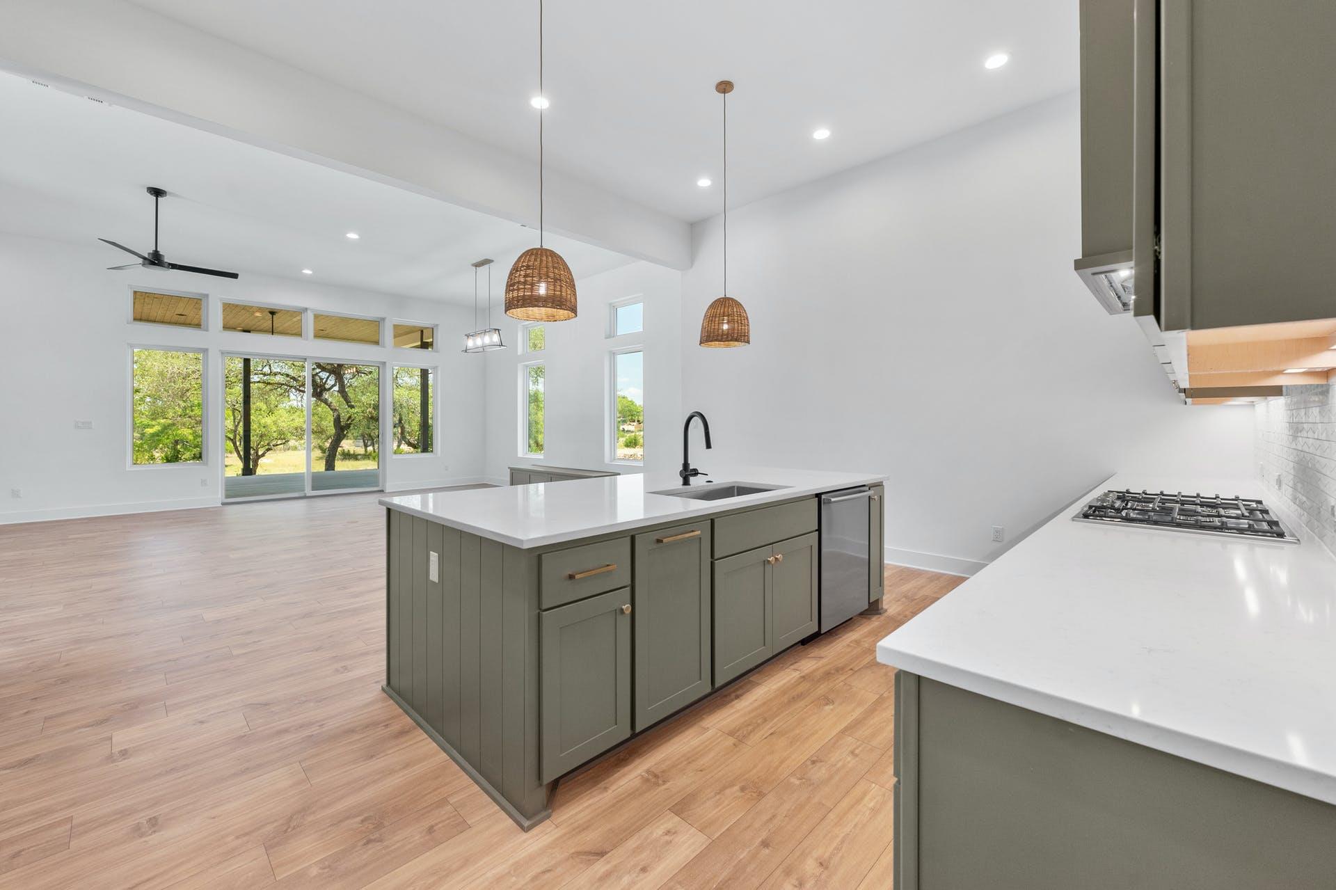 125 Stockman Dr, Dripping Springs, TX 78620